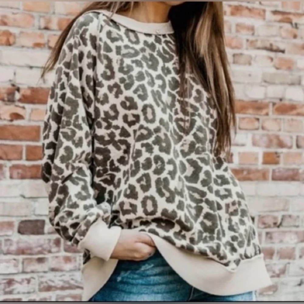 Free People Leopard Sweatshirt Tunic Medium